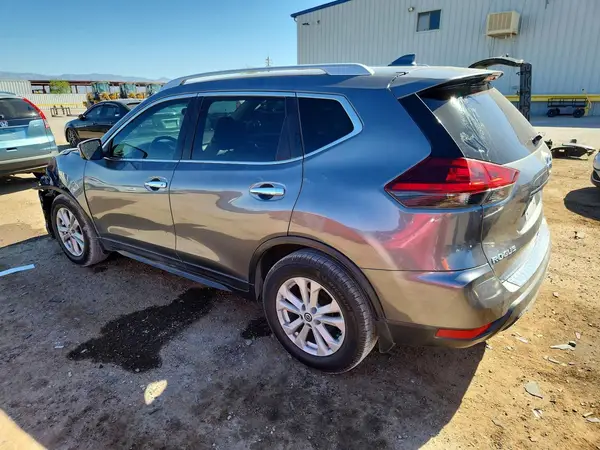5N1AT2MT7JC816596 2018 NISSAN ROGUE - Image 2
