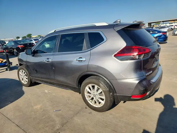 5N1AT2MT7JC817425 2018 NISSAN ROGUE - Image 2