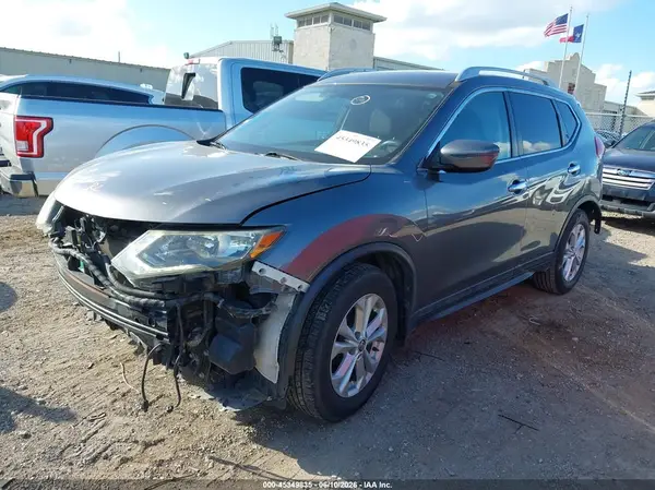 5N1AT2MT7JC817862 2018 NISSAN ROGUE - Image 2