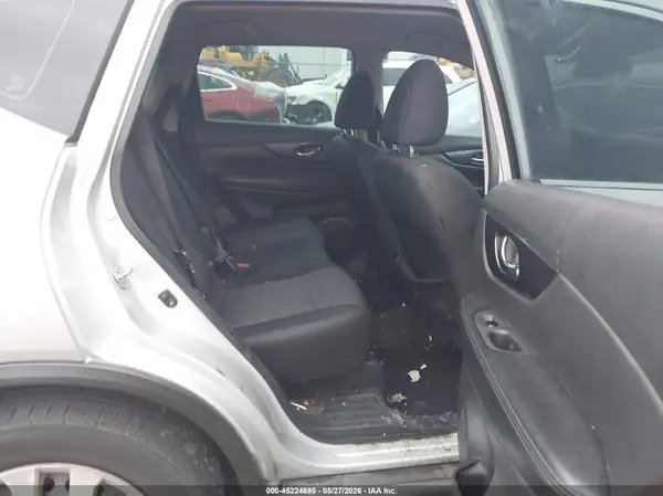 5N1AT2MT7JC830286 2018 NISSAN ROGUE - Image 8