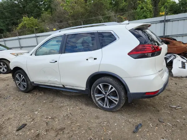5N1AT2MT7JC845936 2018 NISSAN ROGUE - Image 2