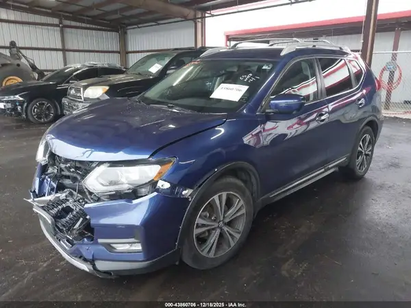 5N1AT2MT7JC846553 2018 NISSAN ROGUE - Image 2