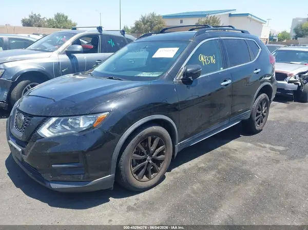 5N1AT2MT7JC849095 2018 NISSAN ROGUE - Image 2