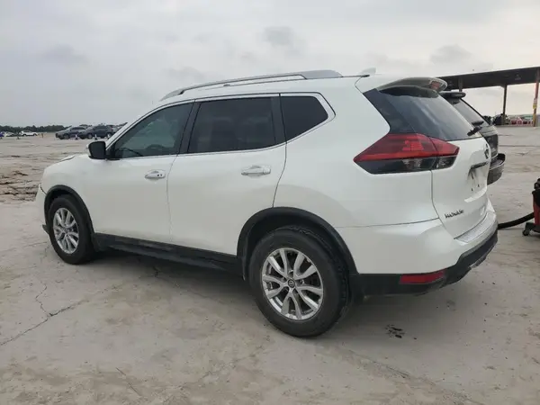 5N1AT2MT7JC850747 2018 NISSAN ROGUE - Image 2