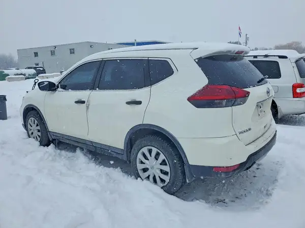 5N1AT2MT7JC851266 2018 NISSAN ROGUE - Image 2