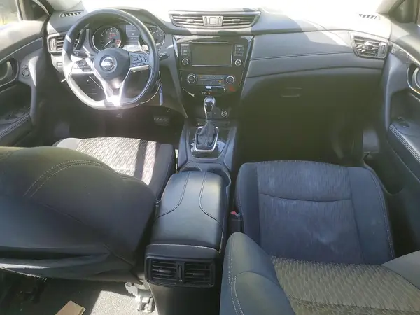 5N1AT2MT7KC700610 2019 NISSAN ROGUE - Image 8