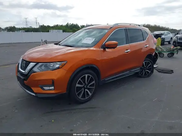 5N1AT2MT7KC702289 2019 NISSAN ROGUE - Image 2