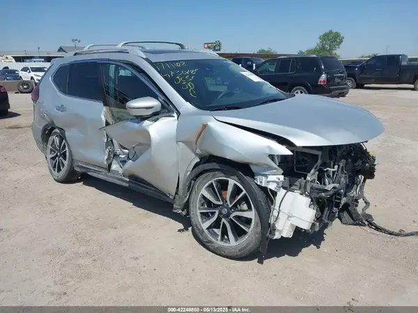 5N1AT2MT7KC706102 2019 NISSAN ROGUE - Image 1