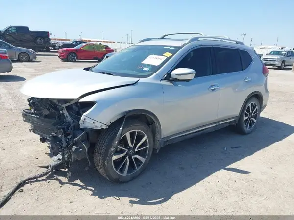 5N1AT2MT7KC706102 2019 NISSAN ROGUE - Image 2