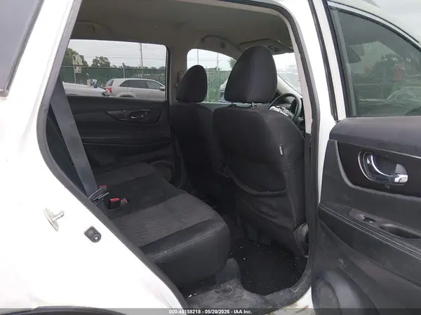 5N1AT2MT7KC716726 2019 NISSAN ROGUE - Image 8