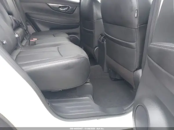 5N1AT2MT7KC736748 2019 NISSAN ROGUE - Image 8
