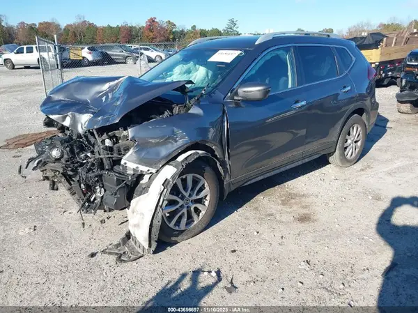 5N1AT2MT7KC744543 2019 NISSAN ROGUE - Image 2