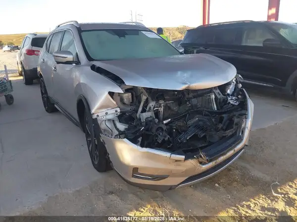 5N1AT2MT7KC780362 2019 NISSAN ROGUE - Image 1