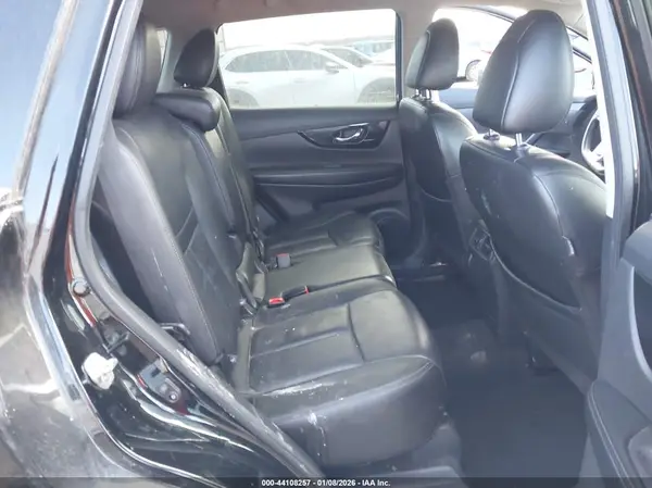 5N1AT2MT7KC782077 2019 NISSAN ROGUE - Image 8