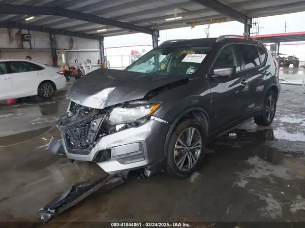 5N1AT2MT7KC784380 2019 NISSAN ROGUE - Image 2