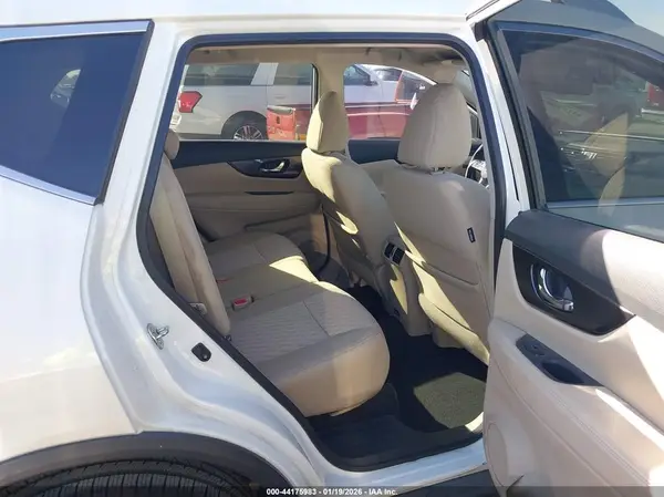 5N1AT2MT7KC792978 2019 NISSAN ROGUE - Image 8