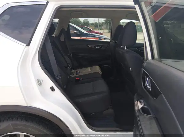 5N1AT2MT7KC800206 2019 NISSAN ROGUE - Image 8