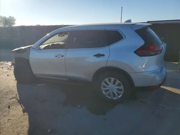 5N1AT2MT7KC800674 2019 NISSAN ROGUE - Image 2