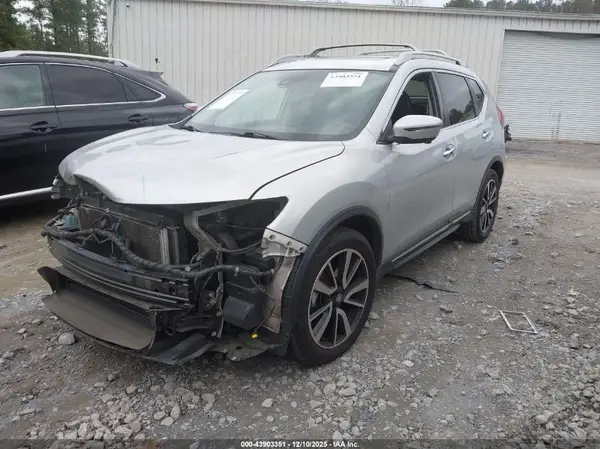 5N1AT2MT7KC806118 2019 NISSAN ROGUE - Image 2