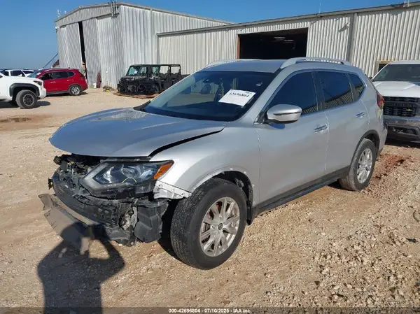 5N1AT2MT7KC812453 2019 NISSAN ROGUE - Image 2