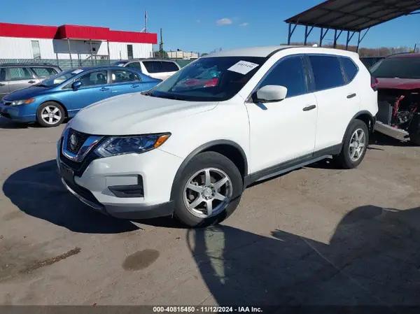 5N1AT2MT7KC826000 2019 NISSAN ROGUE - Image 2