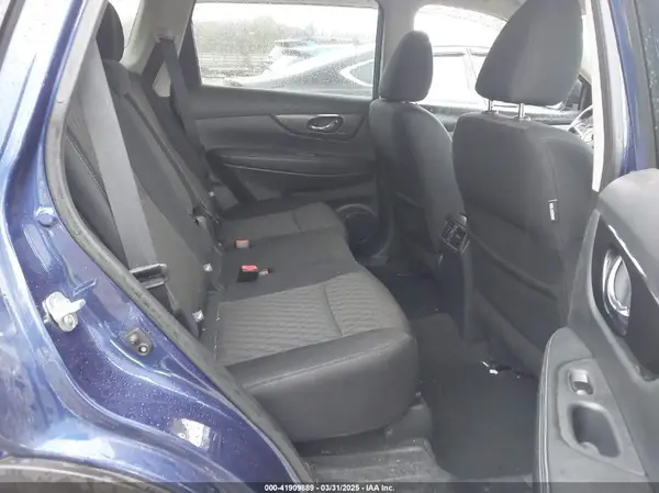 5N1AT2MT7KC829981 2019 NISSAN ROGUE - Image 8