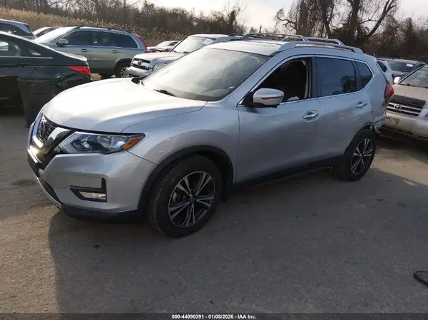 5N1AT2MT7KC834503 2019 NISSAN ROGUE - Image 2