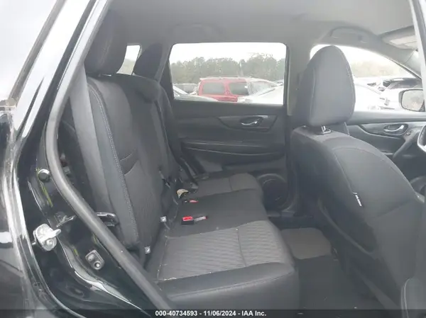5N1AT2MT7KC835165 2019 NISSAN ROGUE - Image 8