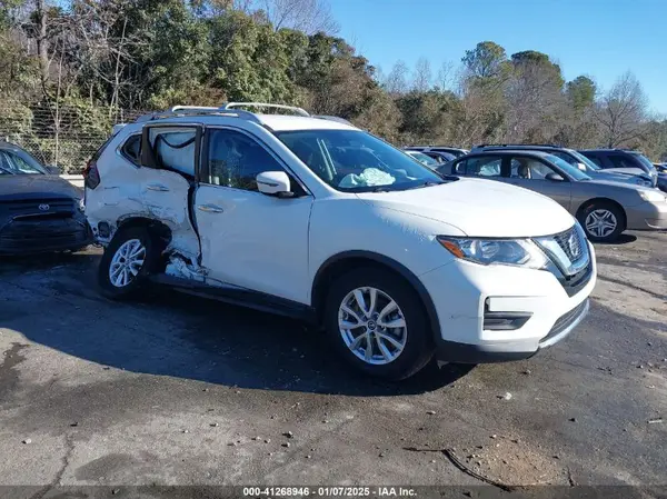 5N1AT2MT7KC836591 2019 NISSAN ROGUE - Image 1