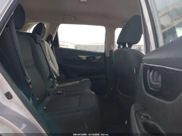 5N1AT2MT7KC836686 2019 NISSAN ROGUE - Image 8