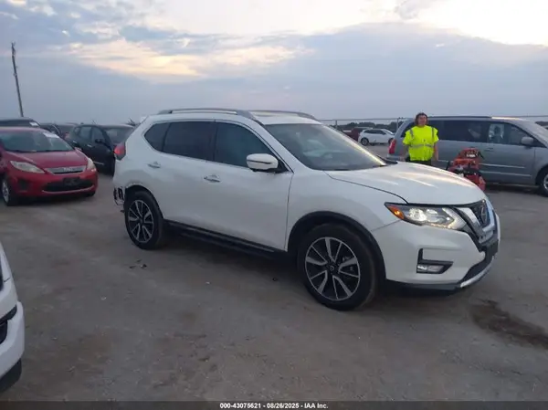 5N1AT2MT7LC709793 2020 NISSAN ROGUE - Image 1