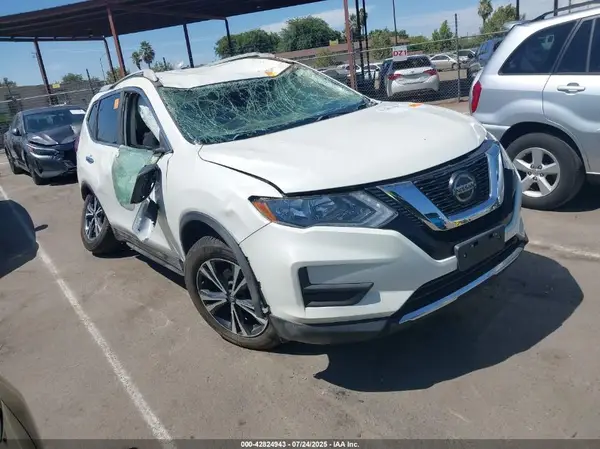 5N1AT2MT7LC718963 2020 NISSAN ROGUE - Image 1
