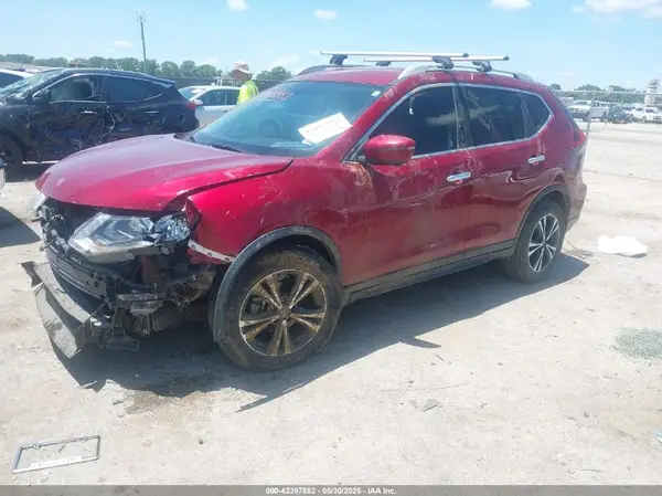 5N1AT2MT7LC748822 2020 NISSAN ROGUE - Image 2