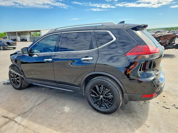 5N1AT2MT7LC797650 2020 NISSAN ROGUE - Image 2