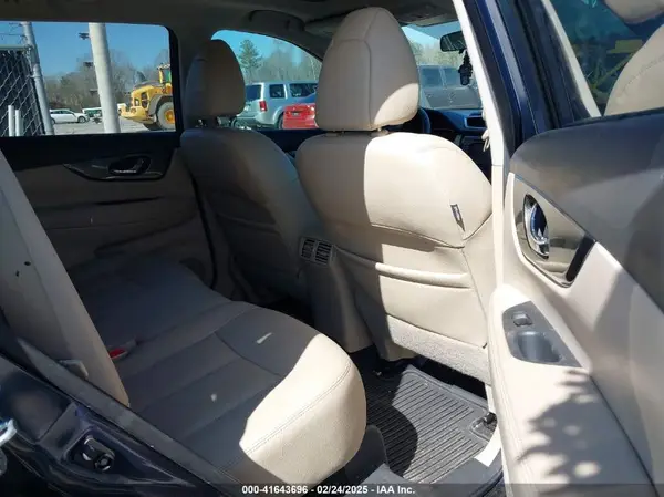 5N1AT2MT8GC815126 2016 NISSAN ROGUE - Image 8