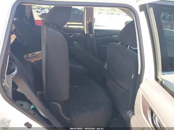 5N1AT2MT8GC857716 2016 NISSAN ROGUE - Image 8