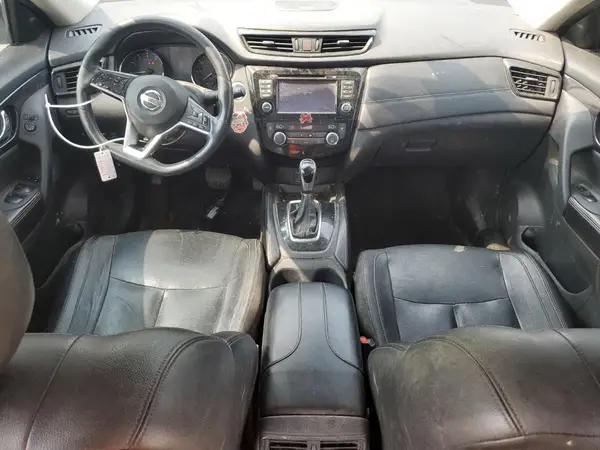5N1AT2MT8HC730367 2017 NISSAN ROGUE - Image 8