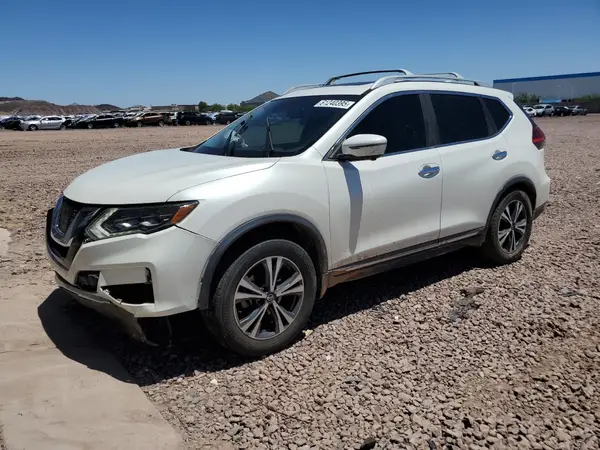 5N1AT2MT8HC732720 2017 NISSAN ROGUE - Image 1