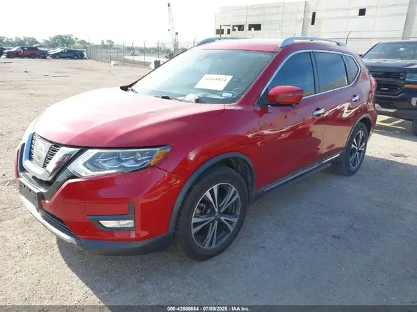 5N1AT2MT8HC749856 2017 NISSAN ROGUE - Image 2