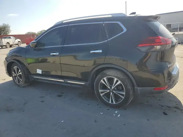 5N1AT2MT8HC750473 2017 NISSAN ROGUE - Image 2