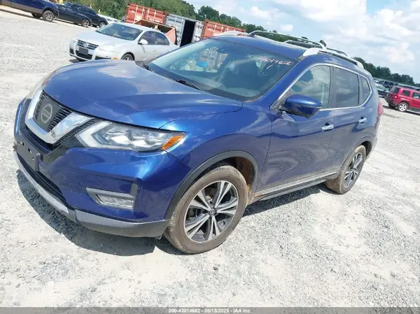 5N1AT2MT8HC753390 2017 NISSAN ROGUE - Image 2