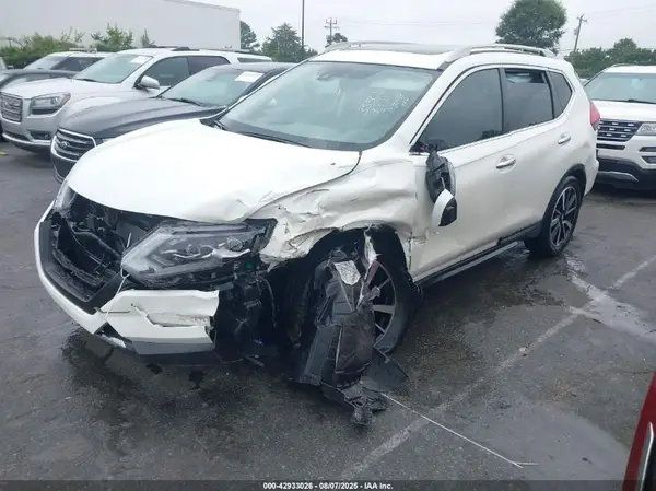5N1AT2MT8HC754006 2017 NISSAN ROGUE - Image 2