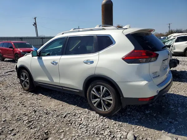 5N1AT2MT8HC756046 2017 NISSAN ROGUE - Image 2