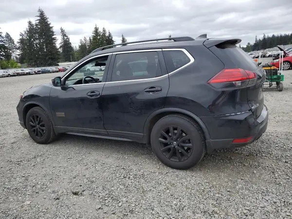 5N1AT2MT8HC756807 2017 NISSAN ROGUE - Image 2