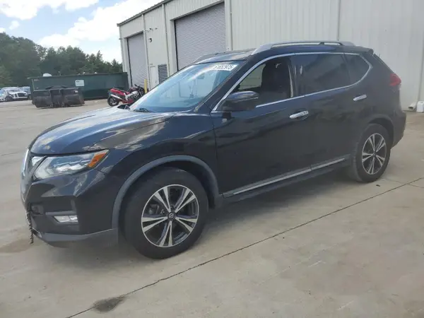 5N1AT2MT8HC760484 2017 NISSAN ROGUE - Image 1