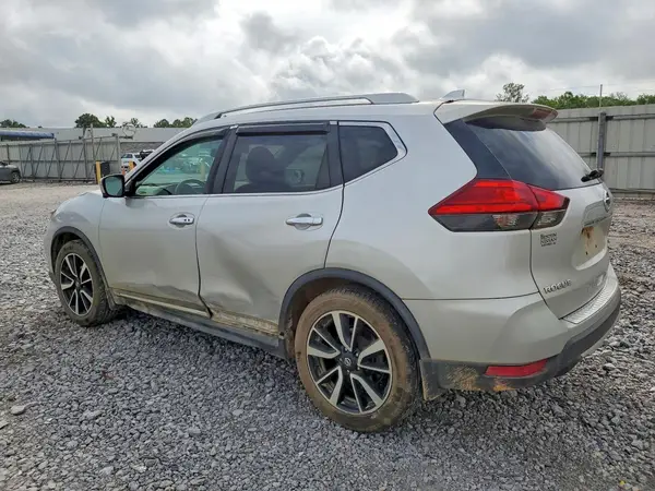 5N1AT2MT8HC761974 2017 NISSAN ROGUE - Image 2