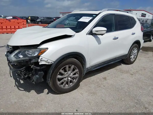 5N1AT2MT8HC768309 2017 NISSAN ROGUE - Image 2