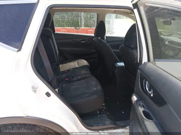 5N1AT2MT8HC768309 2017 NISSAN ROGUE - Image 8