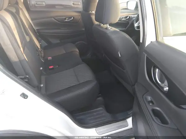 5N1AT2MT8HC771839 2017 NISSAN ROGUE - Image 8