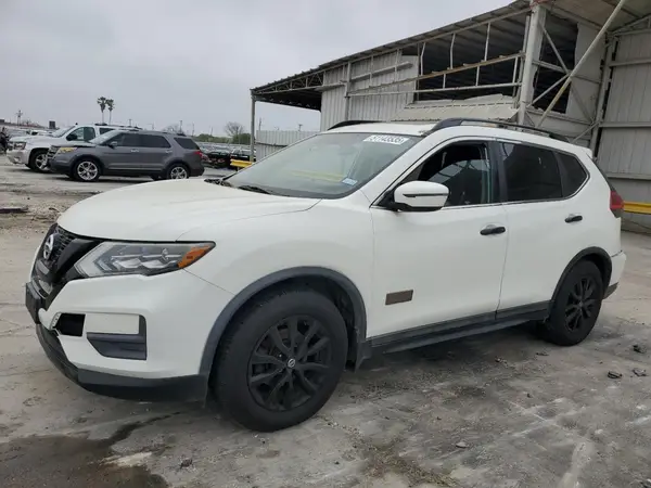 5N1AT2MT8HC772487 2017 NISSAN ROGUE - Image 1